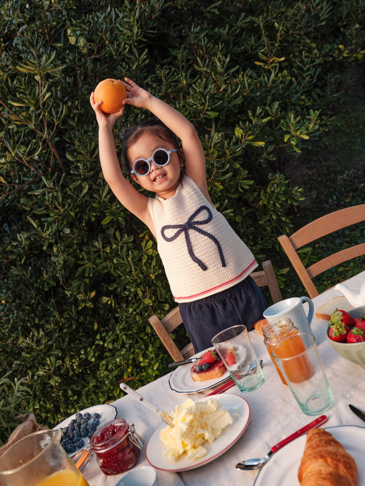 Why Toddlers Should Start Wearing Sunglasses Early？
